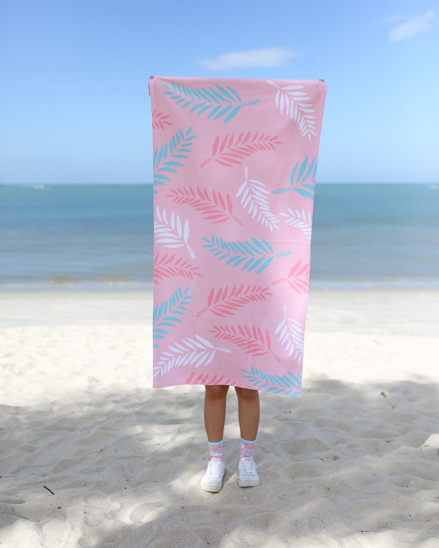 Hidden Classic Summer Beach Towel in Pink