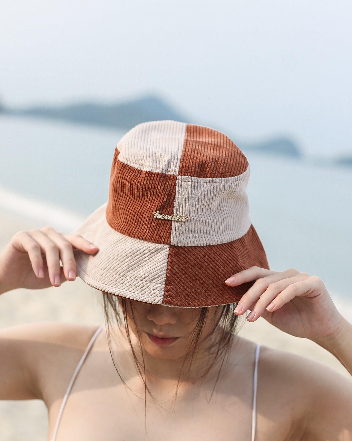 Suede Checkers Bucket Hat in Khaki / Beige