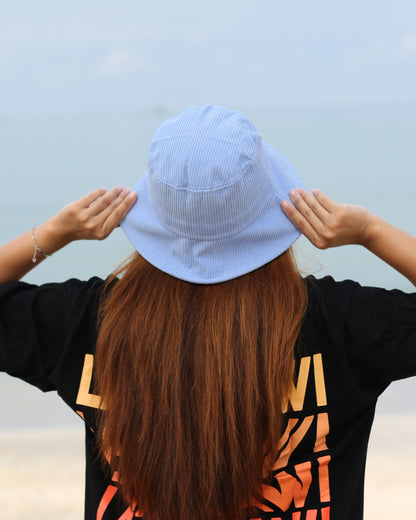 Suede Bucket Hat in Peri Winkle