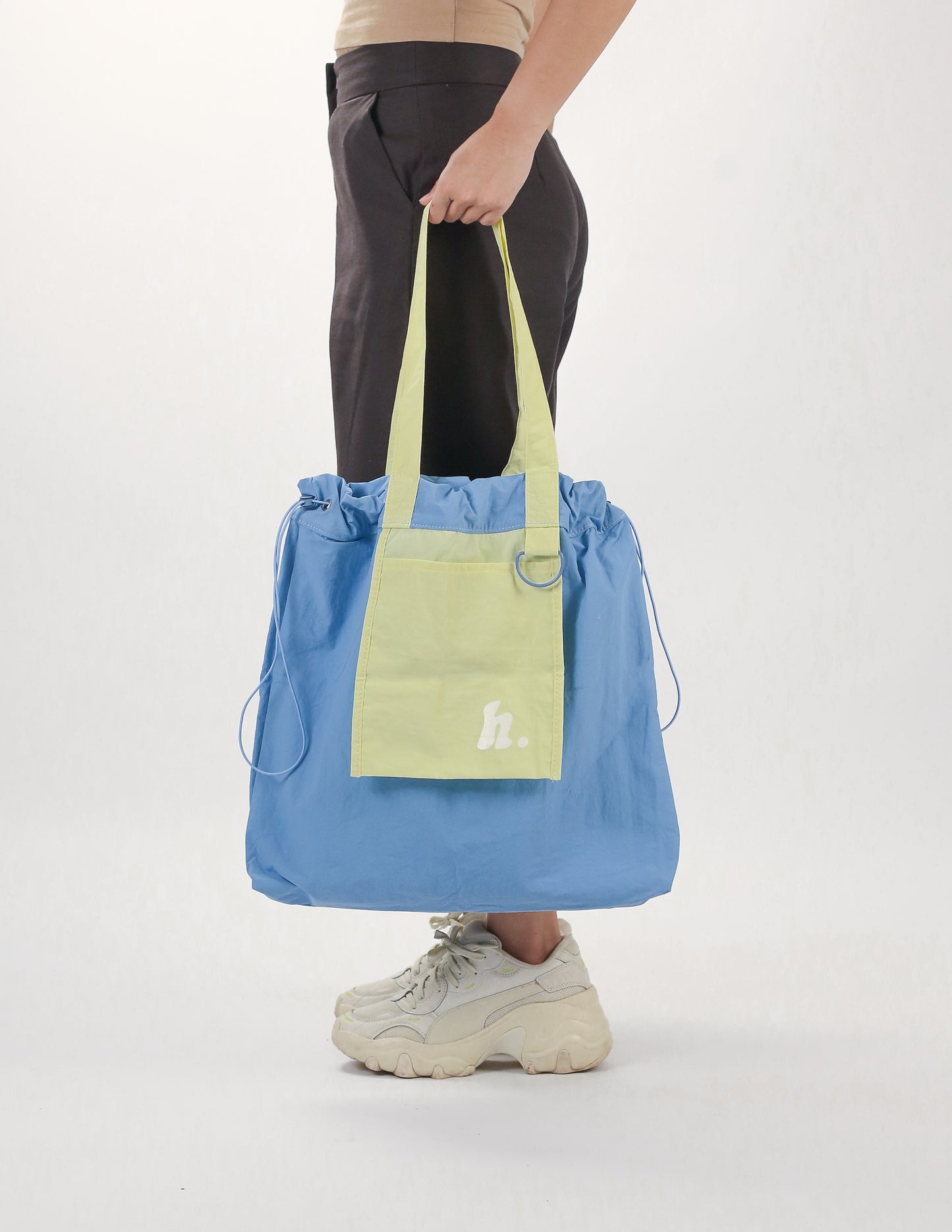 Fold-N-Go Carryall Tote / 001 in Pineapple Oasis